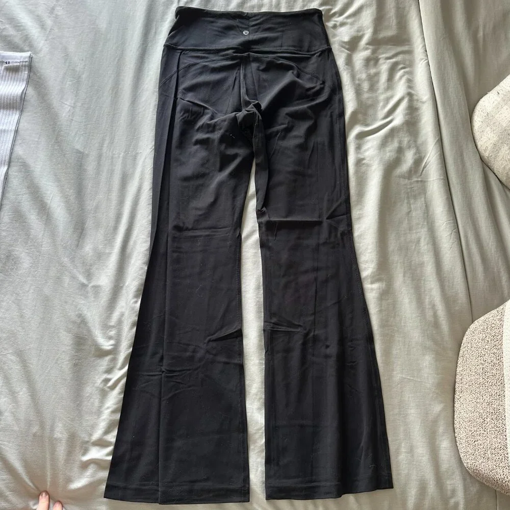 Lululemon flare yoga pants, align  Size 10 - Picture 3 of 3